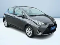 Usata Toyota Yaris Active 111 CV (81 kW) 2019 Grigio Berlina