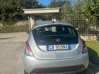 Usata Lancia Ypsilon 69 CV (50 kW) 2020 Grigio Utilitaria