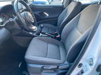 Usata Toyota Yaris Active 72 CV (52 kW) 2022 Bianco Berlina