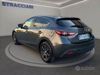 Usata Mazda 3 Exceed 105 CV (77 kW) 2017 Grigio metallizzato Berlina