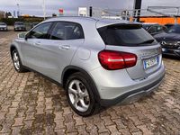 Usata Mercedes GLA200 136 CV (100 kW) 2019 Argento SUV