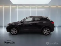 Usata VW T-Roc R-line 150 CV (110 kW) 2023 Nero SUV