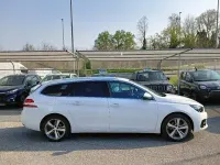 Usata Peugeot 308 Allure 131 CV (96 kW) 2020 Bianco pastello Station wagon
