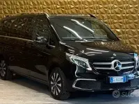 Usata Mercedes V250 Premium 190 CV (139 kW) 2022 Nero Monovolume