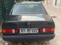 Usata Mercedes 190 109 CV (80 kW) 1992 Nero Berlina