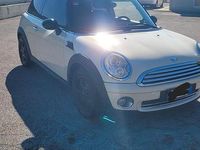 Usata Mini Cooper 120 CV (88 kW) 2007 Bianco Utilitaria