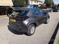 Usata Toyota Yaris Cross Active 116 CV (85 kW) 2021 Grigio chiaro SUV