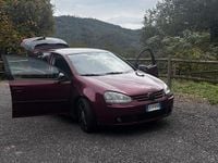 Begagnad VW Golf IV 140 HK (102 kW) 2003 Röd Sedan
