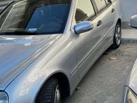 Usata Mercedes C200 Elegance 122 CV (89 kW) 2006 Berlina