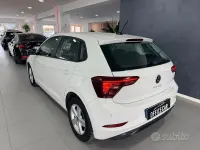Usata VW Polo Comfortline 90 CV (66 kW) 2022 Bianco Utilitaria