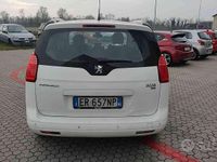 Usata Peugeot 5008 116 CV (85 kW) 2013 Bianco Monovolume