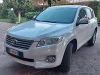Usata Toyota RAV4 150 CV (110 kW) 2012 Bianco SUV