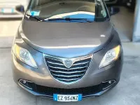 Usata Lancia Ypsilon Platinum 69 CV (50 kW) 2015 Grigio Utilitaria