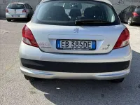Usata Peugeot 207 73 CV (53 kW) 2010 Berlina
