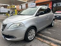 Usata Lancia Ypsilon Gold 69 CV (50 kW) 2012 Grigio Utilitaria