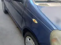 Usata Toyota Yaris 68 CV (50 kW) 2001 Bluazzurro Berlina