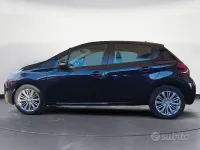Usata Peugeot 208 Active 82 CV (60 kW) 2018 Bluazzurro Utilitaria