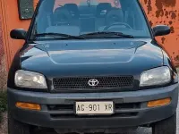 Usata Toyota RAV4 128 CV (94 kW) 1996 Nero SUV