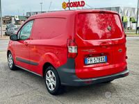 Usata Ford Transit 76 CV (55 kW) 2017 Rosso SUV