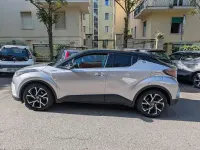 Usata Toyota C-HR Style 98 CV (72 kW) 2017 Argento SUV