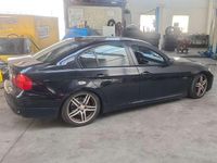Usata BMW 318 143 CV (105 kW) 2009 Nero Berlina