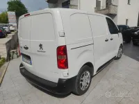 Usata Peugeot Expert Premium 120 CV (88 kW) 2021 Bianco Furgone