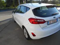 Usata Ford Fiesta 74 CV (54 kW) 2021 Bianco Utilitaria