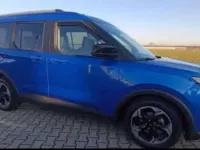 Usata Ford Courier Active 125 CV (91 kW) 2024 Blu/azzurro Monovolume