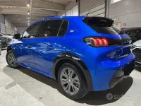 Usata Peugeot e-208 Allure 56 kW (77 CV) 2020 Blu Utilitaria