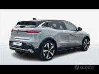 Usata Renault Megane E-Tech Techno 161 kW (220 CV) 2022 Grigio chiaro Berlina