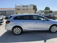 Usata Opel Astra Cosmo 110 CV (80 kW) 2014 Other Station wagon