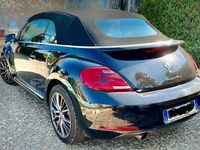 Usata VW Beetle Cabriolet Design 105 CV (77 kW) 2014 Nero Cabrio
