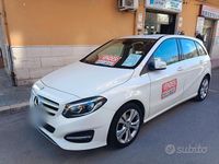 Usata Mercedes B180 Premium 109 CV (80 kW) 2016 Bianco Utilitaria