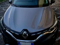 Usata Renault Captur Techno 101 CV (74 kW) 2023 Grigio SUV