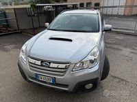 Usado Subaru Outback Comfort 150 CV (110 kW) 2014 Gris Berlina