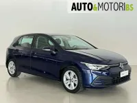 Usata VW Golf VIII Life 150 CV (110 kW) 2020 Blu Berlina
