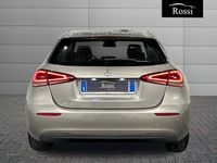 Usata Mercedes A180 Business 136 CV (100 kW) 2018 Blu Berlina