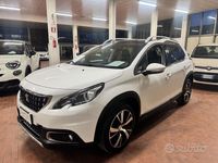 Usata Peugeot 2008 GT-line 99 CV (72 kW) 2017 Bianco SUV
