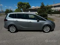 Usata Opel Zafira Tourer Cosmo 150 CV (110 kW) 2013 Grigio Monovolume