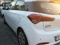 Usata Hyundai i20 85 CV (62 kW) 2016 Bianco Utilitaria