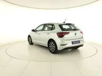 Usata VW Polo Life 95 CV (69 kW) 2023 Reflex silver metallizzato Utilitaria
