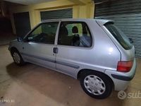 Usata Peugeot 106 60 CV (44 kW) 2001 Grigio Utilitaria