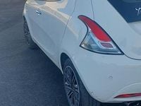 Usata Lancia Ypsilon 69 CV (50 kW) 2021 Bianco Utilitaria