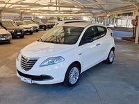 Usata Lancia Ypsilon Platinum 95 CV (69 kW) 2014 Bianco Utilitaria