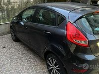 Gebraucht Ford Fiesta 101 PS (74 kW) 2009 Blau Limousine