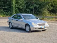 Usata Mercedes C200 Classic 122 CV (89 kW) 2003 Grigio Berlina