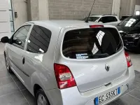 Usata Renault Twingo Dynamique 76 CV (55 kW) 2010 Argento Utilitaria