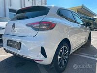 Nuova Renault Clio V Techno 101 CV (74 kW) 2025 Bianco Berlina