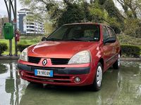 Usata Renault Clio II 58 CV (42 kW) 2005 Utilitaria