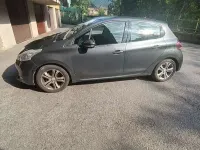 Usata Peugeot 208 Allure 82 CV (60 kW) 2013 Utilitaria
